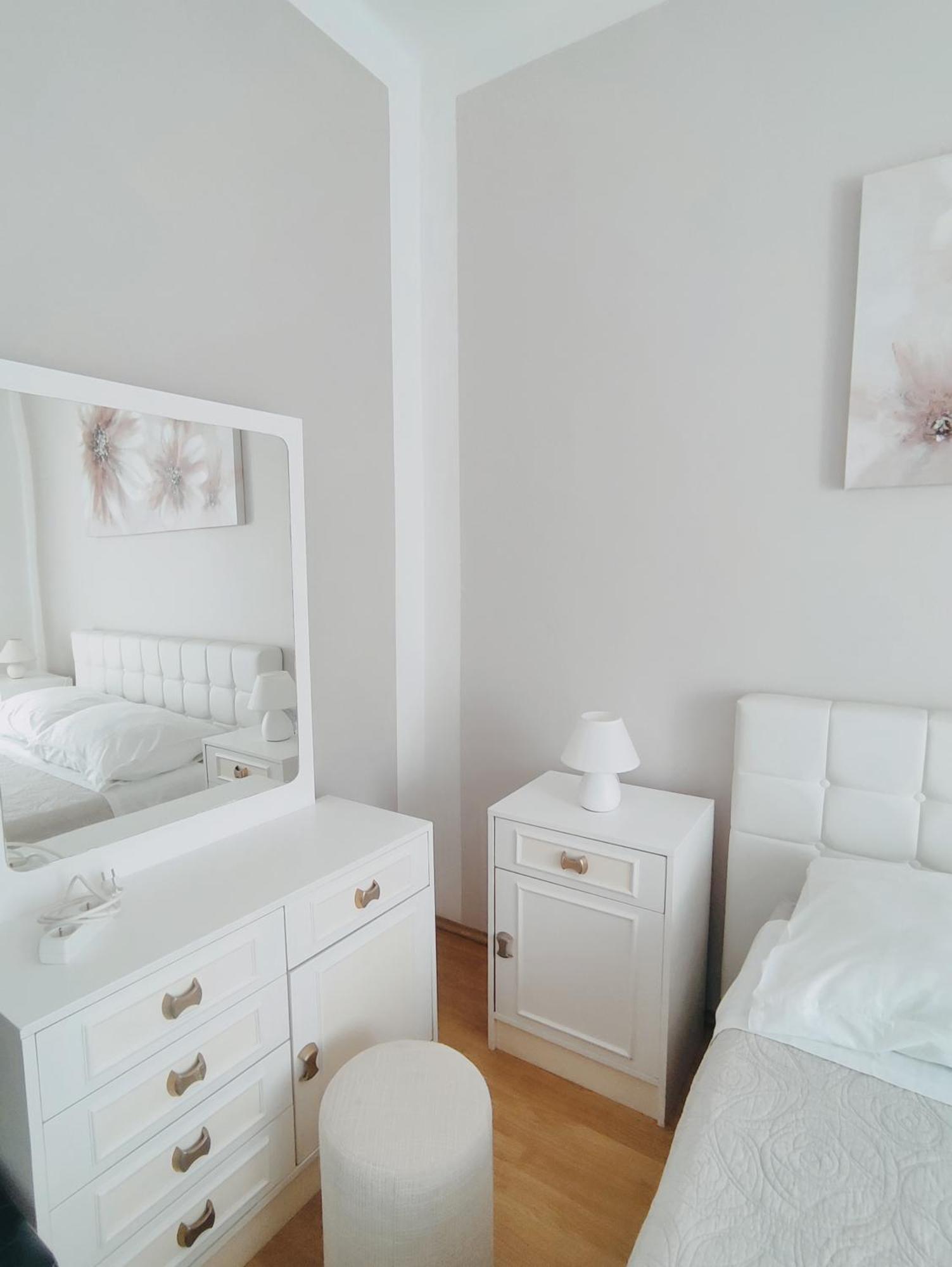 Fami Superior One Bedroom Apartment Rijeka Exterior photo